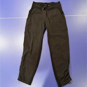 Lululemon dance studio capris